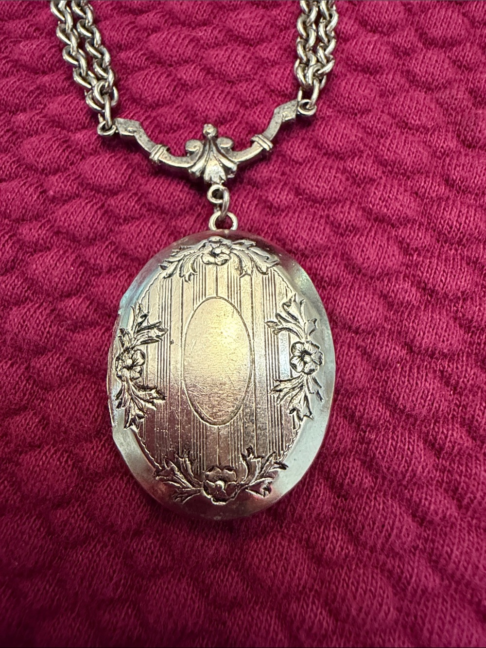 VTG Victorian Revival Double Strand Locket Necklace Silver Tone Oval Textured